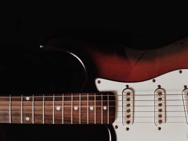 left handed guitar