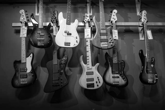 Best Places To Buy Guitars Online - Sweetwater